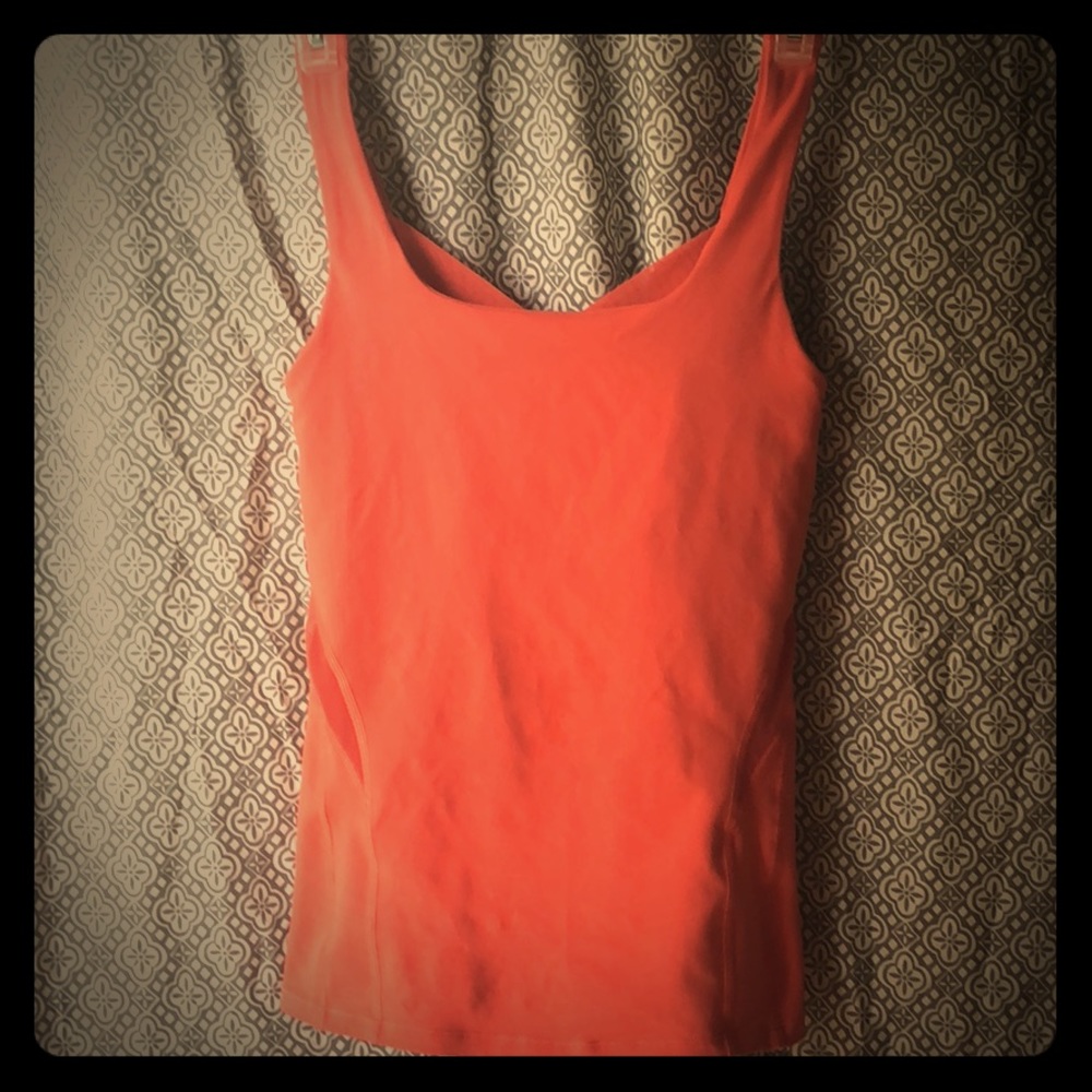 Lululemon athletica top